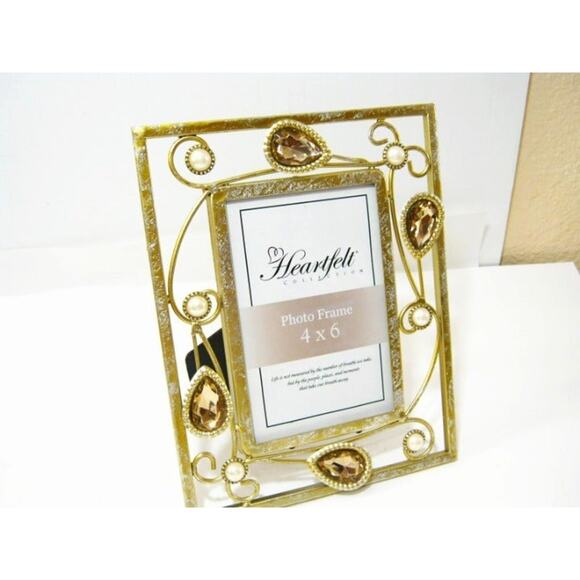 Jewel Accented Distressed Vintage style  Photo Frame Picture Holder 4x6  Photo - Picture 4 of 6